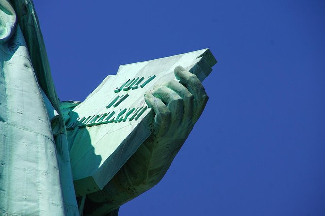Statue of Liberty and Ellis Island: Skip-The-Line Tickets & Round Trip Ferry - Customer Service and Communication