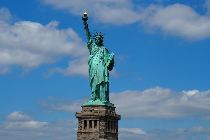 Statue of Liberty and Ellis Island: Skip-The-Line Tickets & Round Trip Ferry - Exploring Liberty Island and Statue