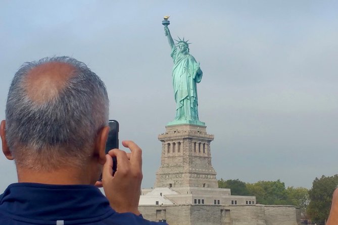 Statue of Liberty and Ellis Island Tour - Exploring Ellis Island