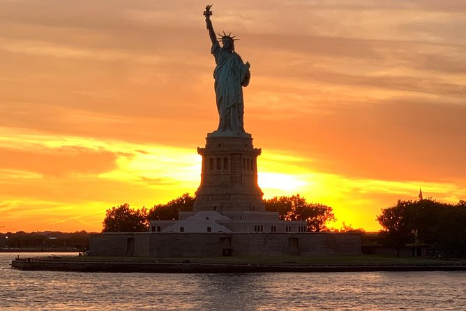 Statue of Liberty Ellis Island Ferry Ticket With Upgrade Option - Review Summary