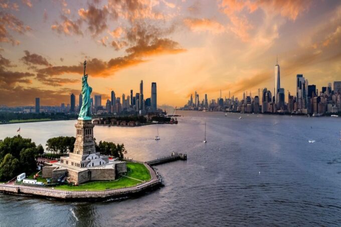 Statue of Liberty & Empire State Building 5-hour Tour by Car - Private Tour With Guide