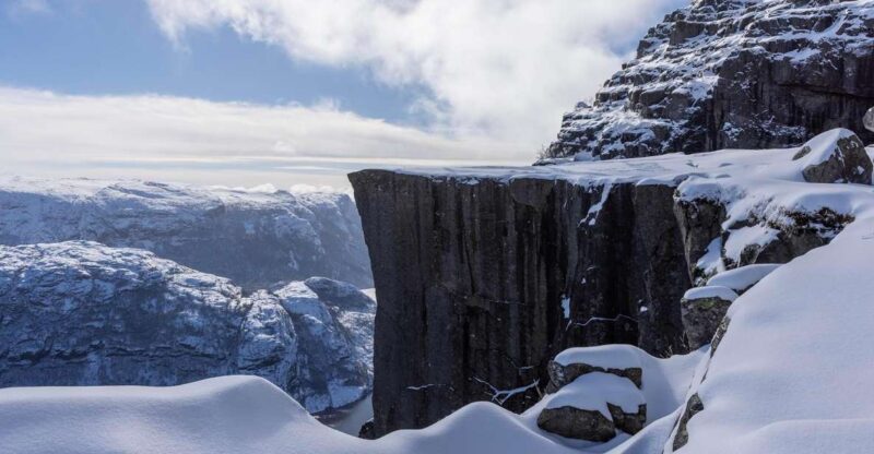 Stavanger: Preikestolen Winter Hike - Inclusions and Equipment