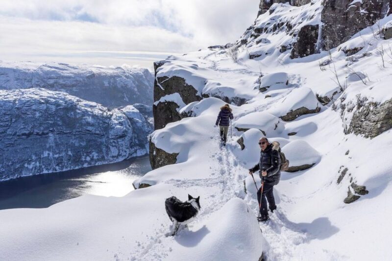 Stavanger: Preikestolen Winter Hike - Participant Requirements