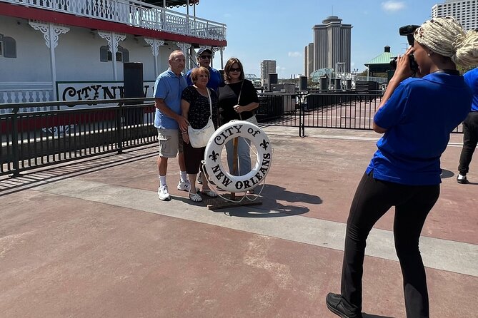 Steamboat Natchez VIP Jazz Dinner Cruise With Private Tour and Open Bar Option - Live Jazz Entertainment