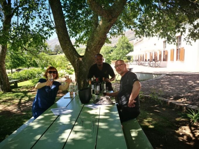 Stellenbosch: Stellenbosch Private E-Bike & Wine Tour - Suitable Participants