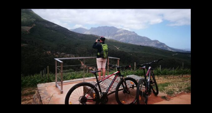 Stellenbosch: Stellenbosch Private E-Bike & Wine Tour - Start and End Location