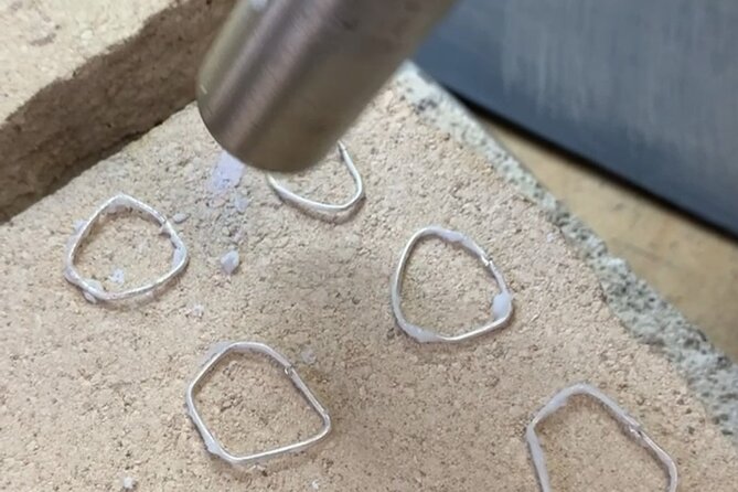 Sterling Silver Set of 3 Stacking Ring Class in Puerto Viejo - Meeting Point and Location