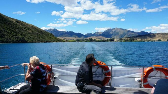 Stevensons Island 2-Hour Cruise and Nature Walk - Scenic Views and Highlights