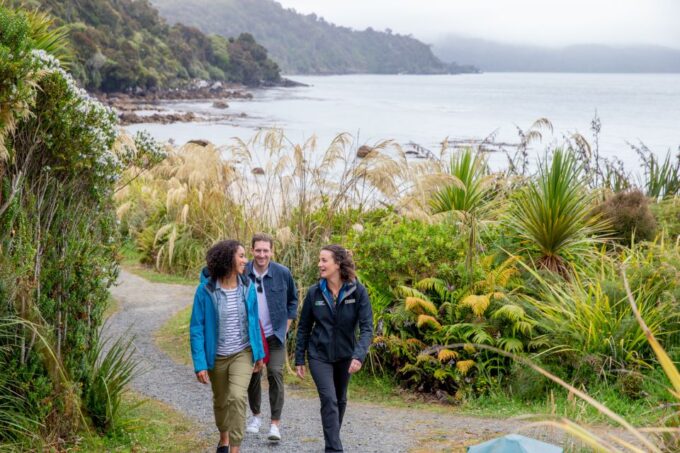 Stewart Island: Village and Bays Tour - What to Bring