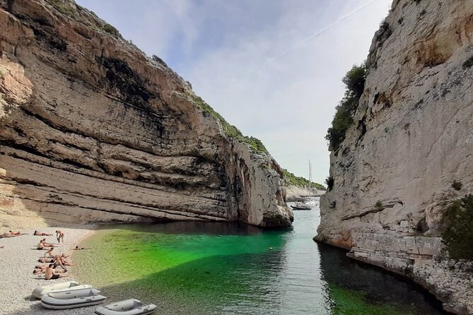 Stiniva, Green Cave, Blue Lagoon & Secret Places - Exploring the Islands