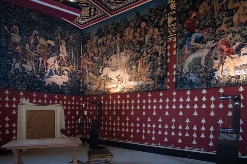 Stirling Castle: Skip-the-Line Guided Tour in Spanish - Skip-the-Line Experience