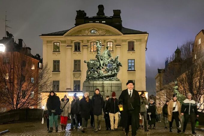 Stockholm: 1.5-Hour Ghost Walk and Historical Tour - Exploring Gamla Stan