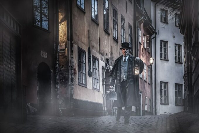 Stockholm: 1.5-Hour Ghost Walk and Historical Tour - Tales of Poltergeists and Plagues