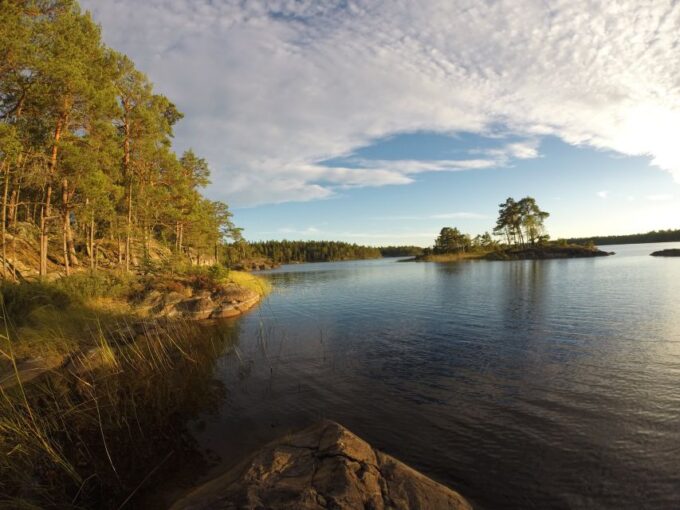 Stockholm: 2-Day Hiking Tour - Meeting Point and Transportation