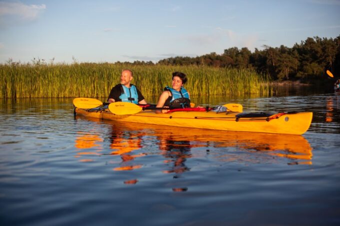 Stockholm: Archipelago Islands Kayak Tour and Outdoor Picnic - Exploring Vaxholm and Archipelago