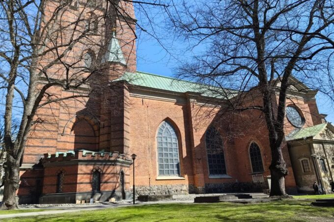 Stockholm Cathedral, Churches, Old Town Private Walking Tour - Royal Coronations and Burials