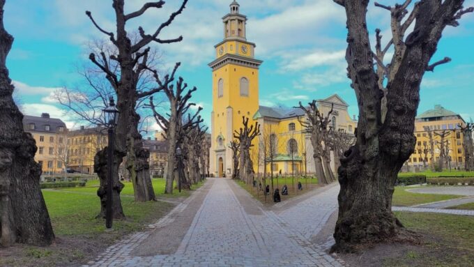 Stockholm: City Centre and Trendy District Self-guided Walk - Exploring Stockholms Treasures