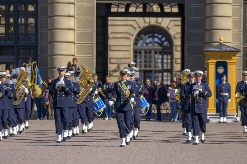 Stockholm: City Tour With Audio Guide - Getting the Audio Guide
