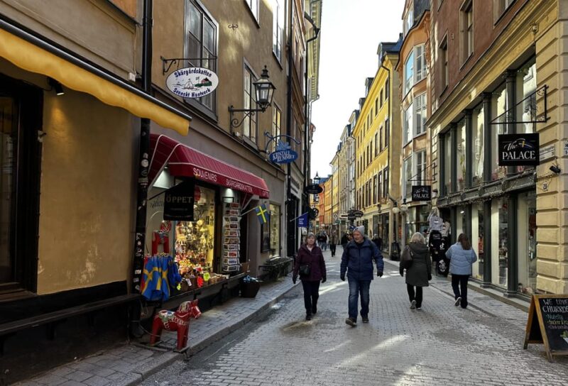Stockholm: Food Walking Tour With Secret Dish - Good To Know