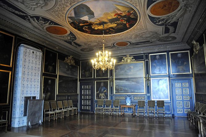 Stockholm Grand Sightseeing + Drottningholm Palace PRIVATE - Inclusions and Amenities