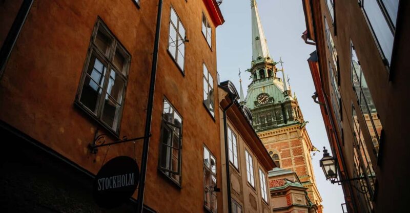 Stockholm: Historical Gamla Stan Tour With Fika Included - Good To Know