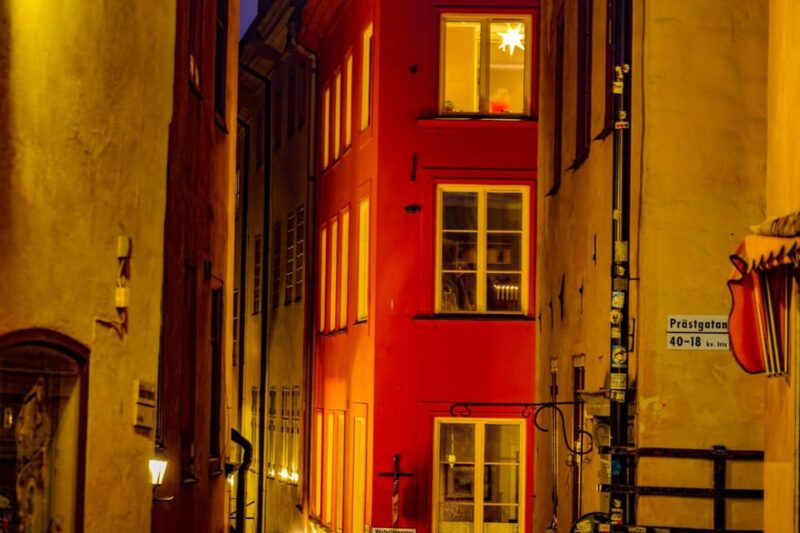 Stockholm: Insta-Perfect Walk With a Local - Tour Features