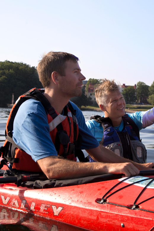 Stockholm: Kayak Tour in City Center - Itinerary and Experience
