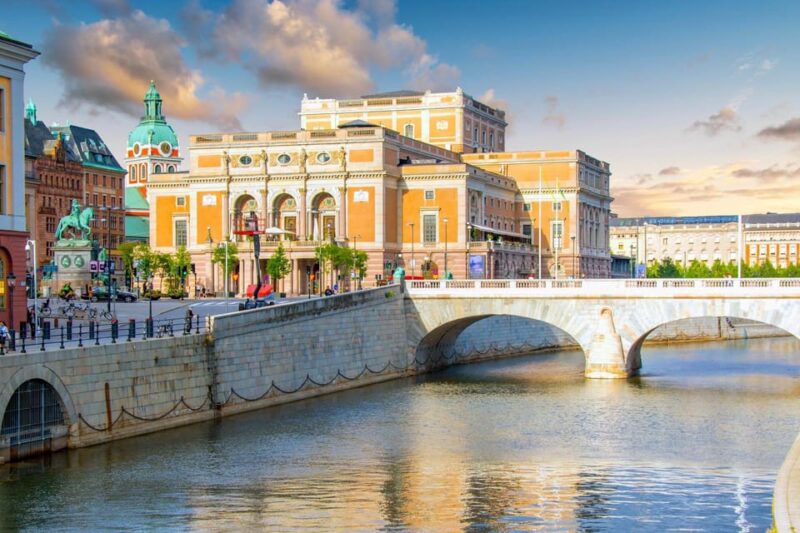 Stockholm Old Town Gamla Stan Nobel Museum Amalienborg Tour - Important Information