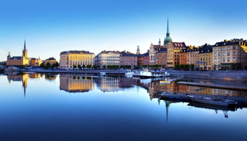 Stockholm: Old Town Guided Historical Walking Tour - Meeting Point and Important Information