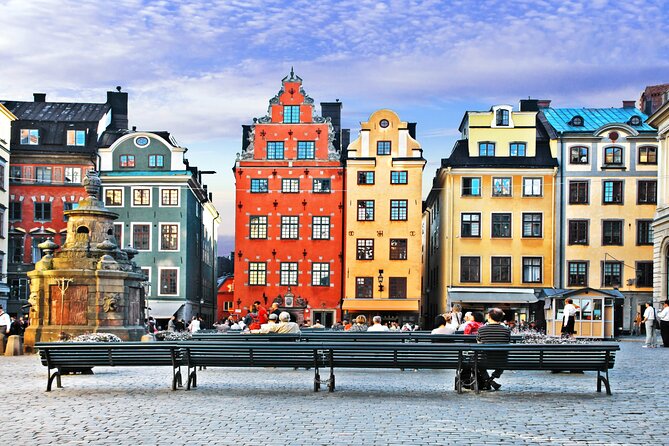 Stockholm Old Town Highlights, Royal Palace, Vasa Musum Tour - Tour Guide and Experience