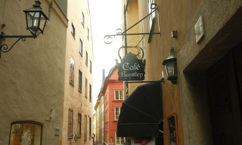 Stockholm: Old Town Self-Guided Tour for Ios and Android - Meeting Point and Requirements