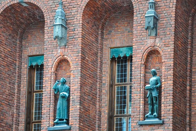 Stockholm Private Shore Excursion: City Hall and Vasa Museum - Visiting the Vasa Museum