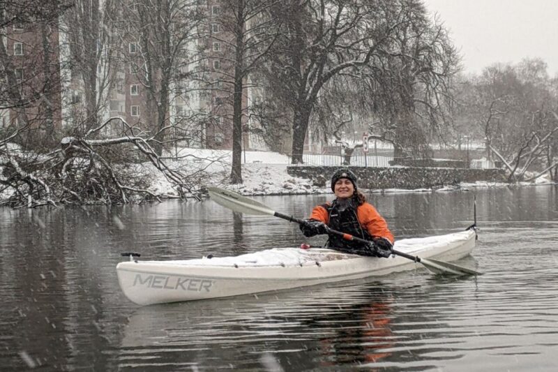 Stockholm: Winter Kayaking Tour With Optional Sauna Time - Equipment and Safety