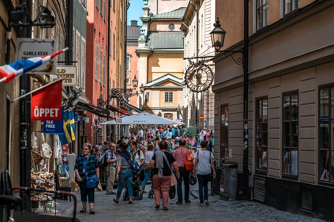 Stockholms Old Town & Vasa Museum Private Walking Tour - Meeting and End Points
