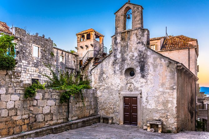 Ston and Korcula Island Day Trip From Dubrovnik With Wine Tasting - Experiencing the Included Wine Tasting