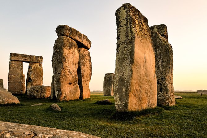Stonehenge and Bath Day Trip From London With Optional Roman Baths Visit - Guided Walking Tour of Bath
