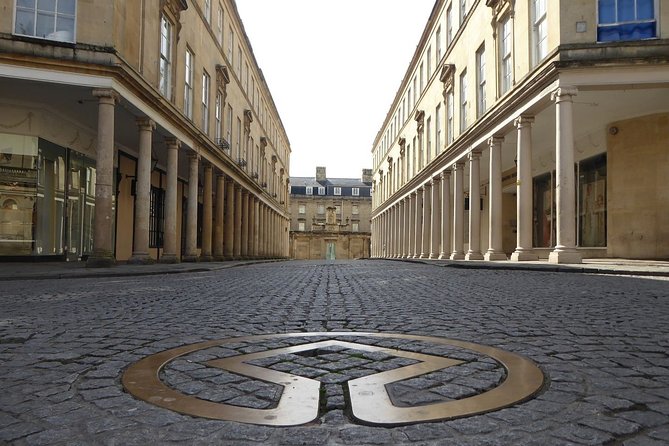 Stonehenge and Bath Tour With Overnight Stay in Bath - Dining and Amenities