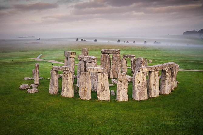 Stonehenge Special Access Guided Morning Tour From London - Round-Trip Transit From London