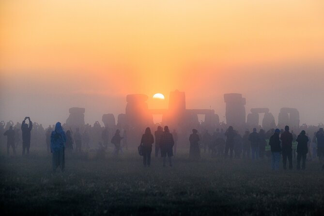 Stonehenge Summer Solstice Tour From London: Sunset or Sunrise Viewing - Sunset Tour Highlights