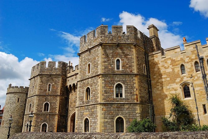 Stonehenge, Windsor Castle and Bath With Pub Lunch in Lacock - Highlights of the Tour