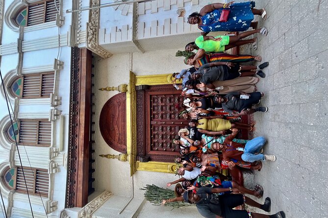 StoneTown Tours - Flexible Meeting Point Selection