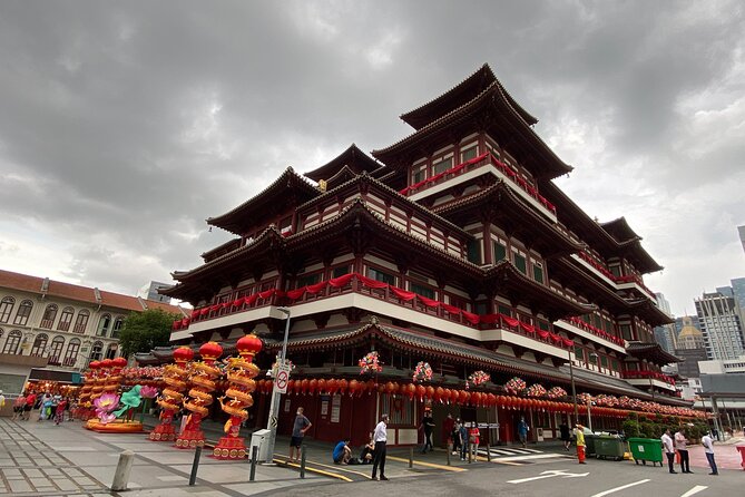 Stories of Chinatown Singapore - Guided Tour Through Historic Streets