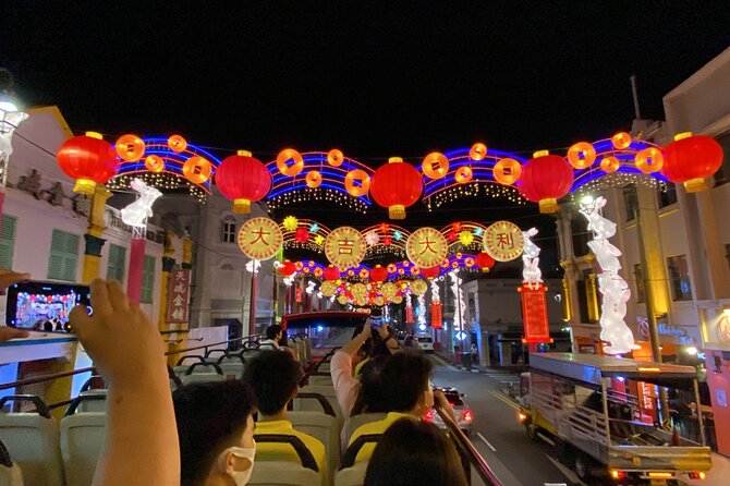 Stories of Chinatown Singapore - Local Hawker Foods and Souvenirs
