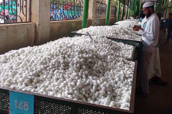 Story of Mysore Silk Tour From Bangalore to Experience Silk Weaving & Palace - Silk Cocoon Auction Market