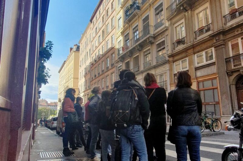 Storytelling Tour of Croix-Rousse in French - Booking Information