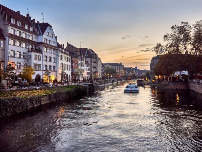 Strasbourg: Bachelorette Party Outdoor Smartphone Game - Key Points
