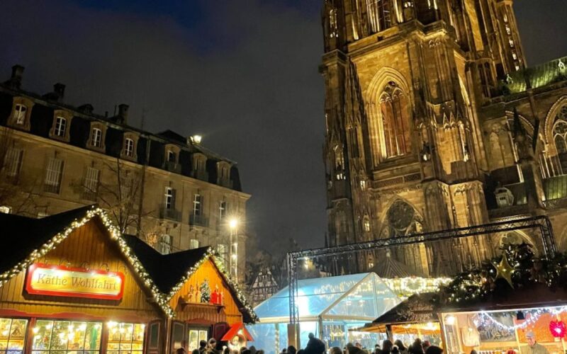Strasbourg: Christmas Markets Walking Tour With Mulled Wine - Captivating Stories of Christmas Tradition