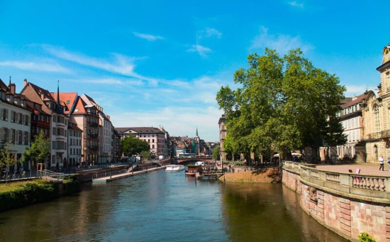 Strasbourg: Express Walk With a Local in 60 Minutes - Highlights