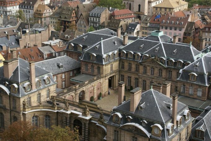 Strasbourg: Express Walk With a Local in 60 Minutes - Entry Tickets