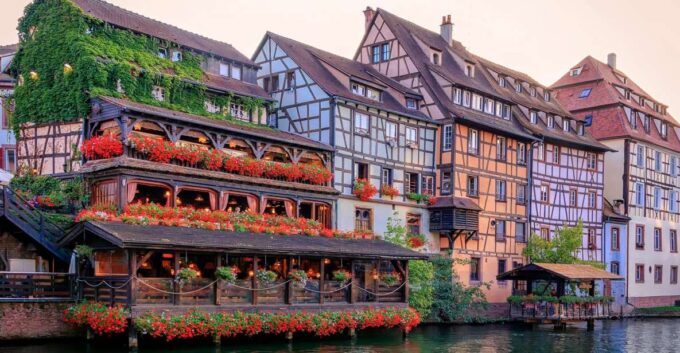 Strasbourg: Express Walk With a Local in 60 Minutes - Frequently Asked Questions